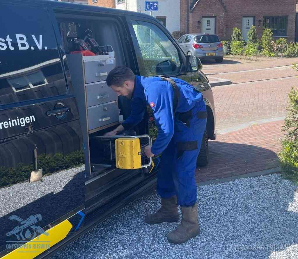 Bespaartips riool ontstoppen in Rijswijk
